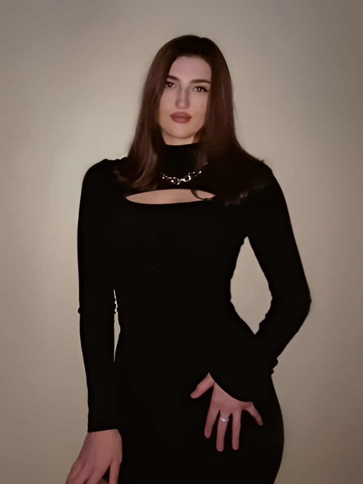 Азалия привлекательная девушка из Каменска-уральского цена от 10000 руб