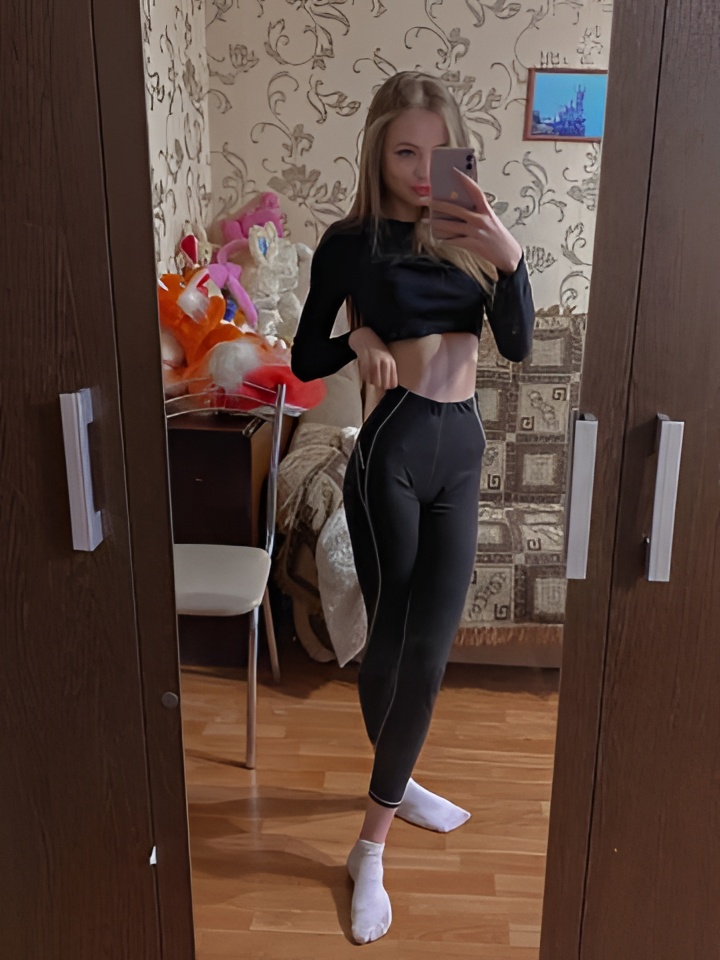 Илона привлекательная девушка из Каменска-уральского цена от 4000 руб