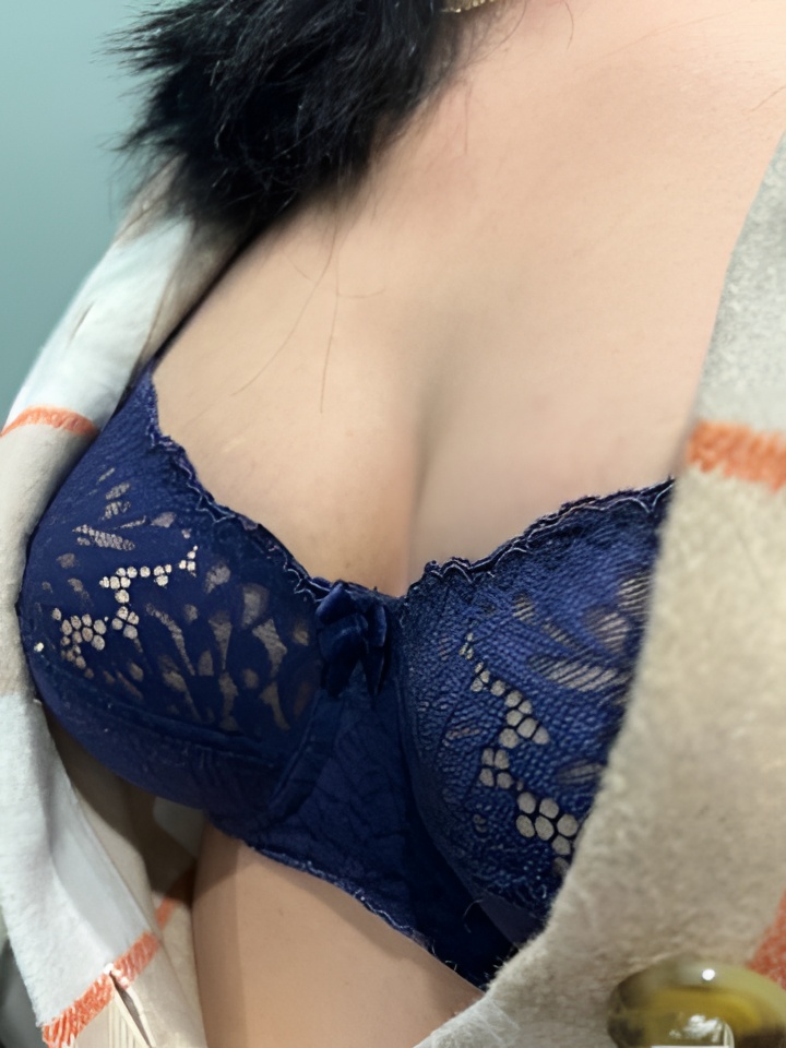 Софи привлекательная девушка из Каменска-уральского цена от 4000 руб