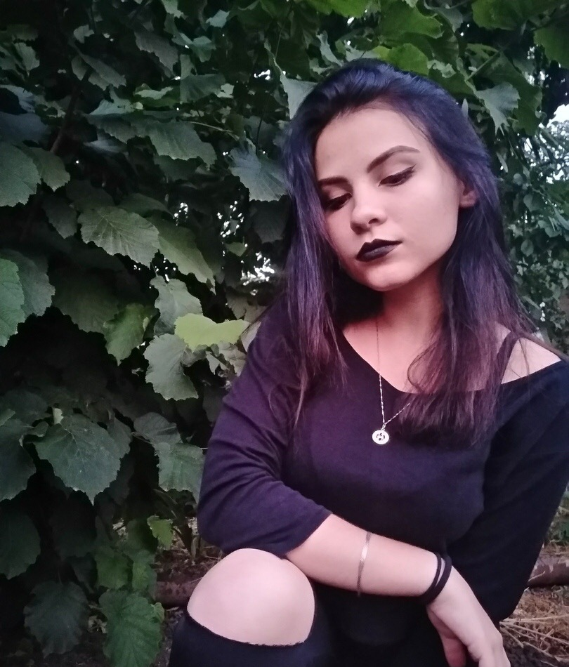 Эльвира привлекательная девушка из Каменска-уральского цена от 3000 руб