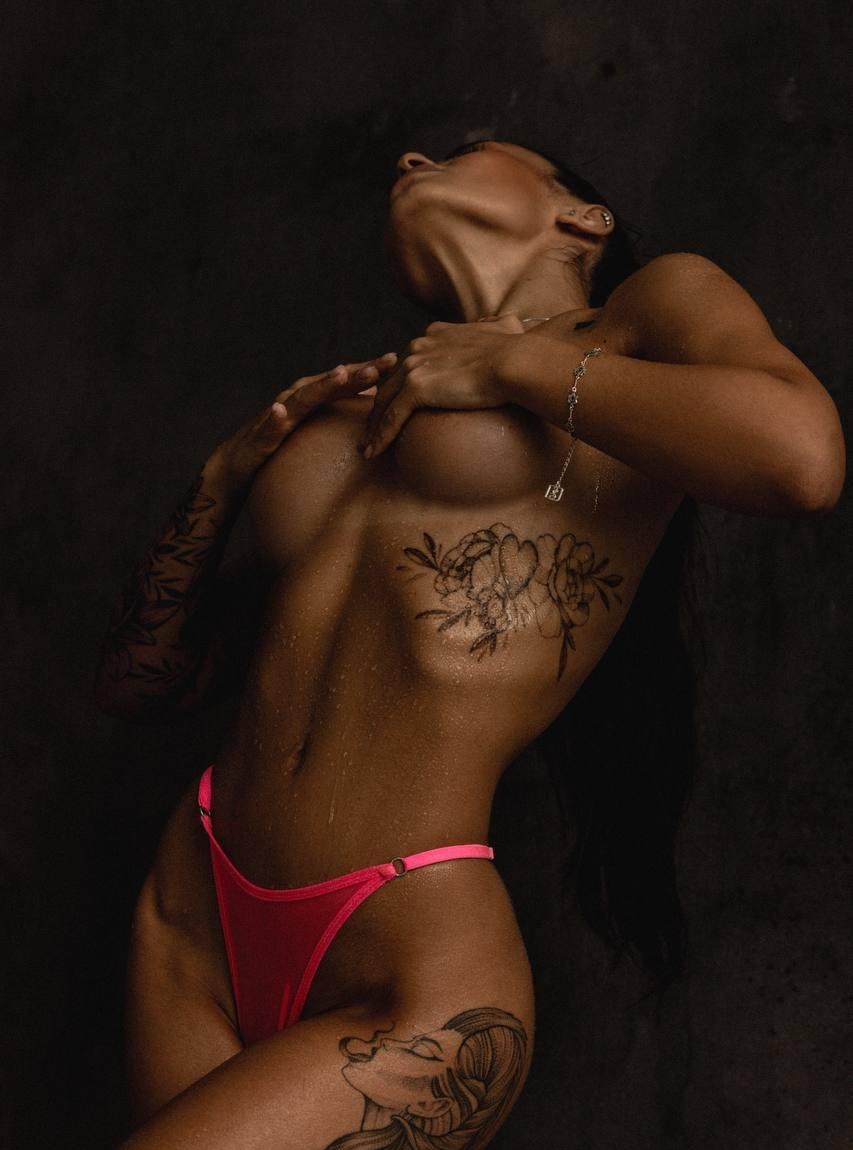 Юлька привлекательная девушка из Каменска-уральского цена от 11000 руб